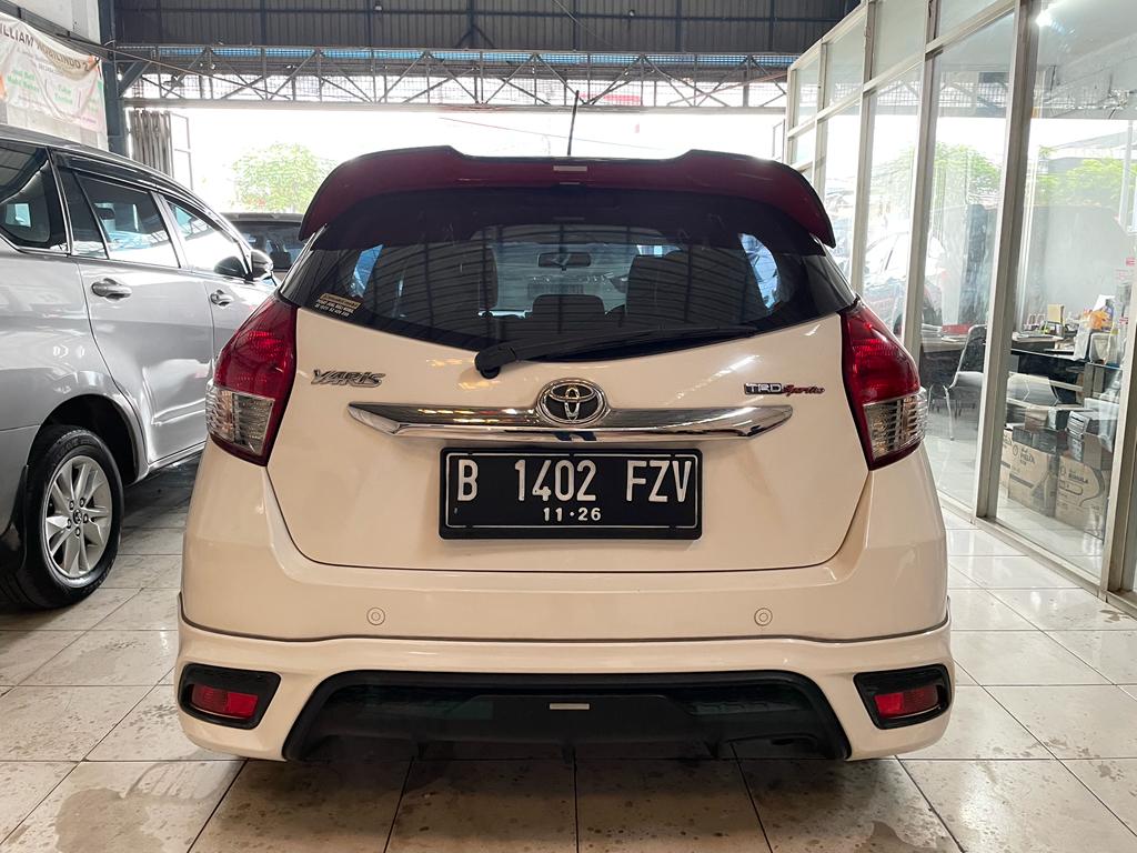 Toyota Yaris TRD Matic Tahun 2017 Warna Putih metalik kondisi Mulus Terawat Sangat istimewa km rendah   5